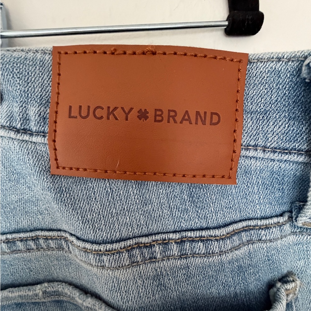 Lucky Brand Sweet Mid Rise Straight Jeans Womens 16 Light Blue Excellent Denim - Picture 3 of 9